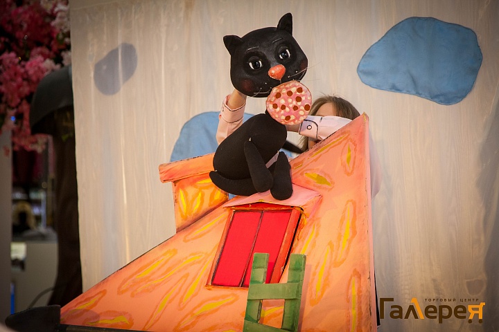 Фото-отчет от 4 апреля: Кукольный театр в "Галерее"