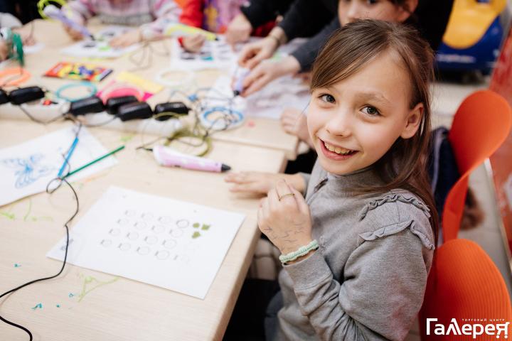 Фотоотчет с мастер-класса для детей "Рисуем 3D ручкой"