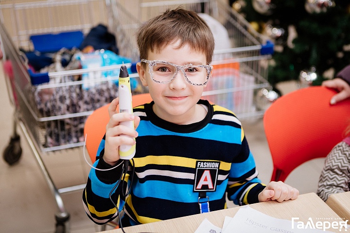 Фотоотчет с мастер-класса для детей "Рисуем 3D ручкой"