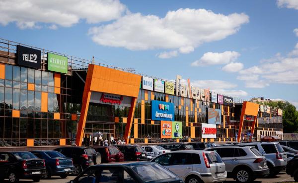 Торговый центр парковка