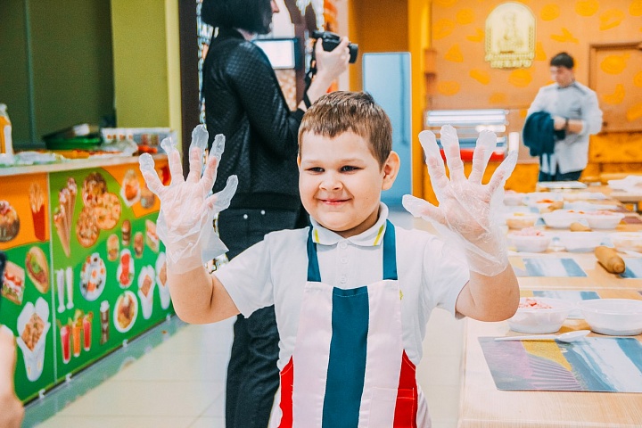 Семейный мастер-класс «Школа юных поварят»